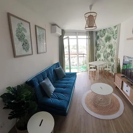Superbe Avec Vue Mer, Piscine Et Parking Prive Gratuit